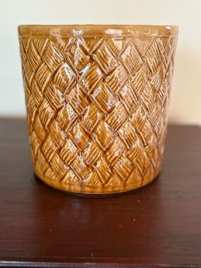 Haeger Pottery Basketweave Planter Pot